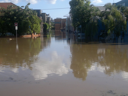 Brisbane 2011 Floods Wickham Grove Newstead